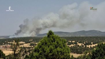 Otro incendio en Guadalajara obliga a evacuar un pueblo y a activar a la UME