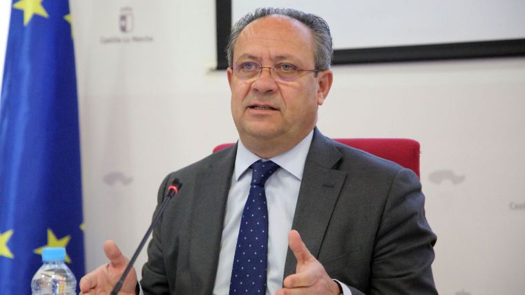 El consejero de Hacienda y Administraciones Públicas, Juan Alfonso Ruiz Molina, en una rueda de prensa sobre el sistema de financiación autonómica.