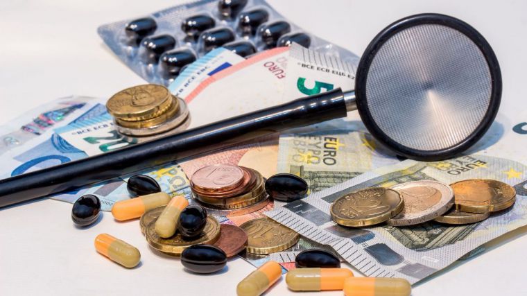 El SESCAM gastó más en medicamentos y menos en sustituciones de médicos durante el primer trimestre del año