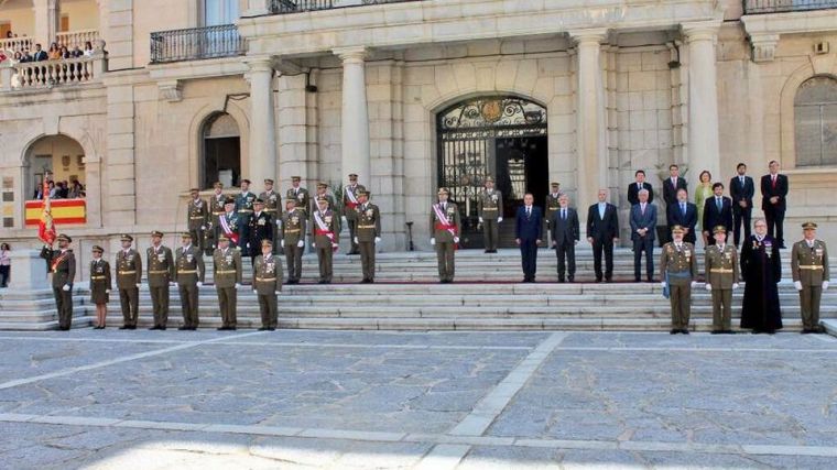 El gobierno escribe su propio relato al margen de los hechos y los datos