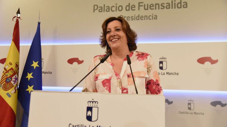 La consejera de Economía, Empresas y Empleo, Patricia Franco, en la comparecencia en el Palacio de Fuensalida.