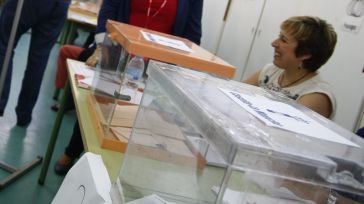 PP y PSOE, a la caza del 40% de los votos para garantizarse la Presidencia de la Junta en 2019