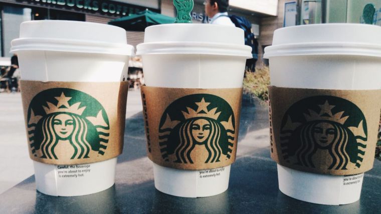 VIPS y Starbucks se unen a la familia de Foster’s Hollywood