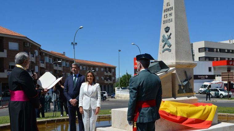 Al acto también han asistido el presidente de la Diputación y la alcaldesa de Toledo