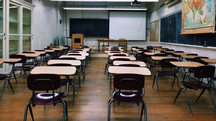 Comisiones Obreras exige la contratación de más profesores para el próximo curso en cumplimiento de la nueva normativa nacional