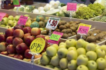 Los españoles gastaron un 16,7% más en la cesta de la compra en abril