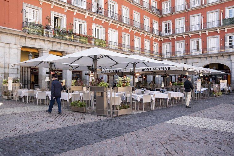 La hostelería pide un marco jurídico para las terrazas, ya que hasta 2023 no recuperarán los niveles preCovid